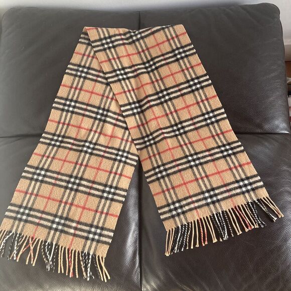 BURBERRY London Vintage Classic Nova Check Knit 100% Cashmere Beige SCARF - Picture 5 of 10